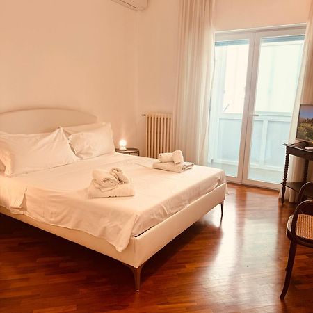 Guest Corso Italia Bari Exterior foto