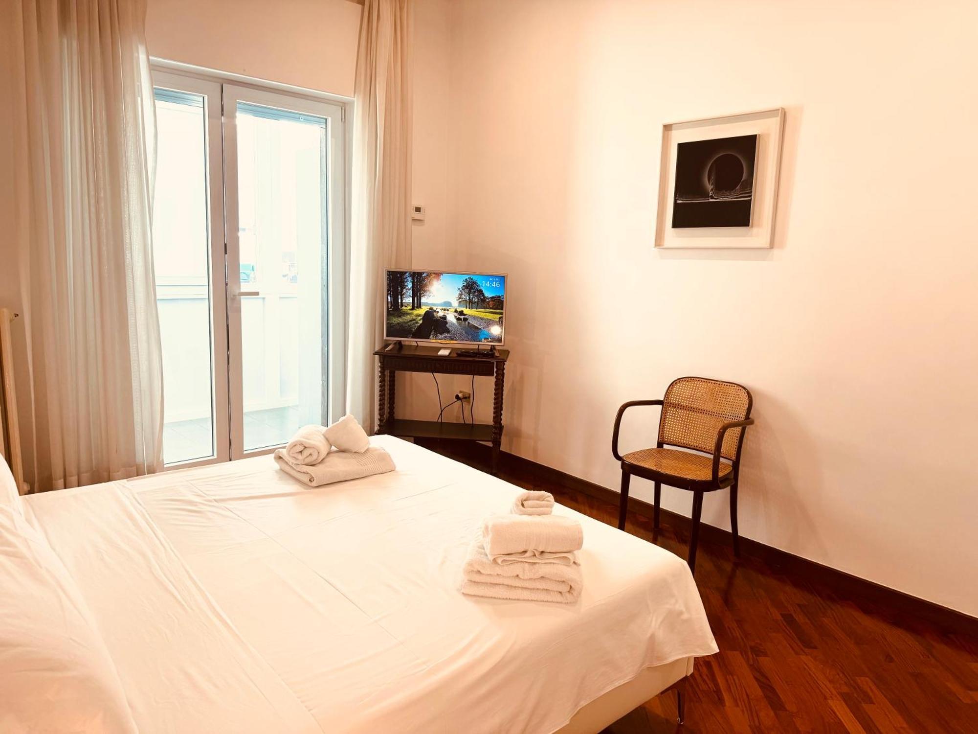 Guest Corso Italia Bari Exterior foto