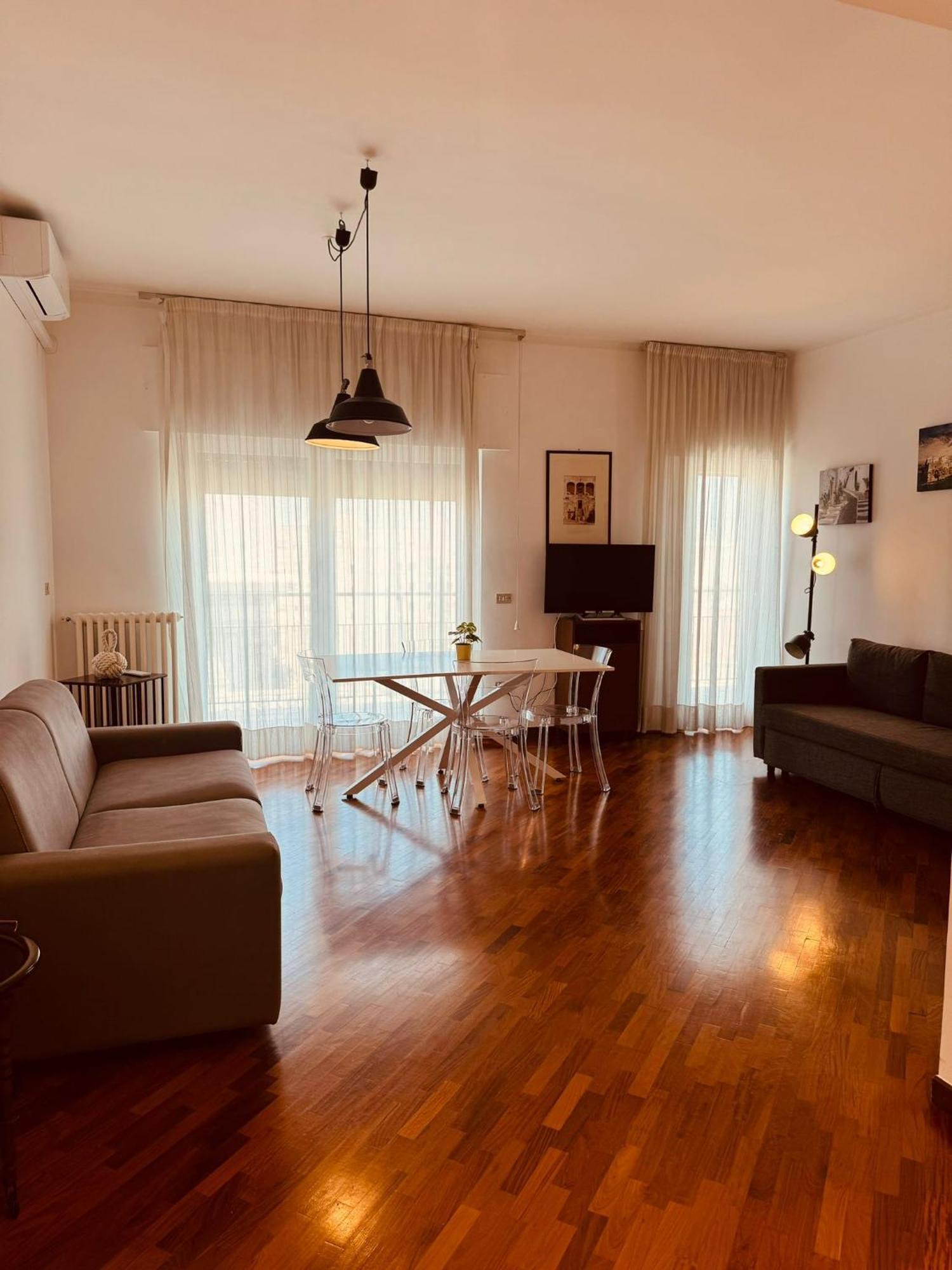 Guest Corso Italia Bari Exterior foto